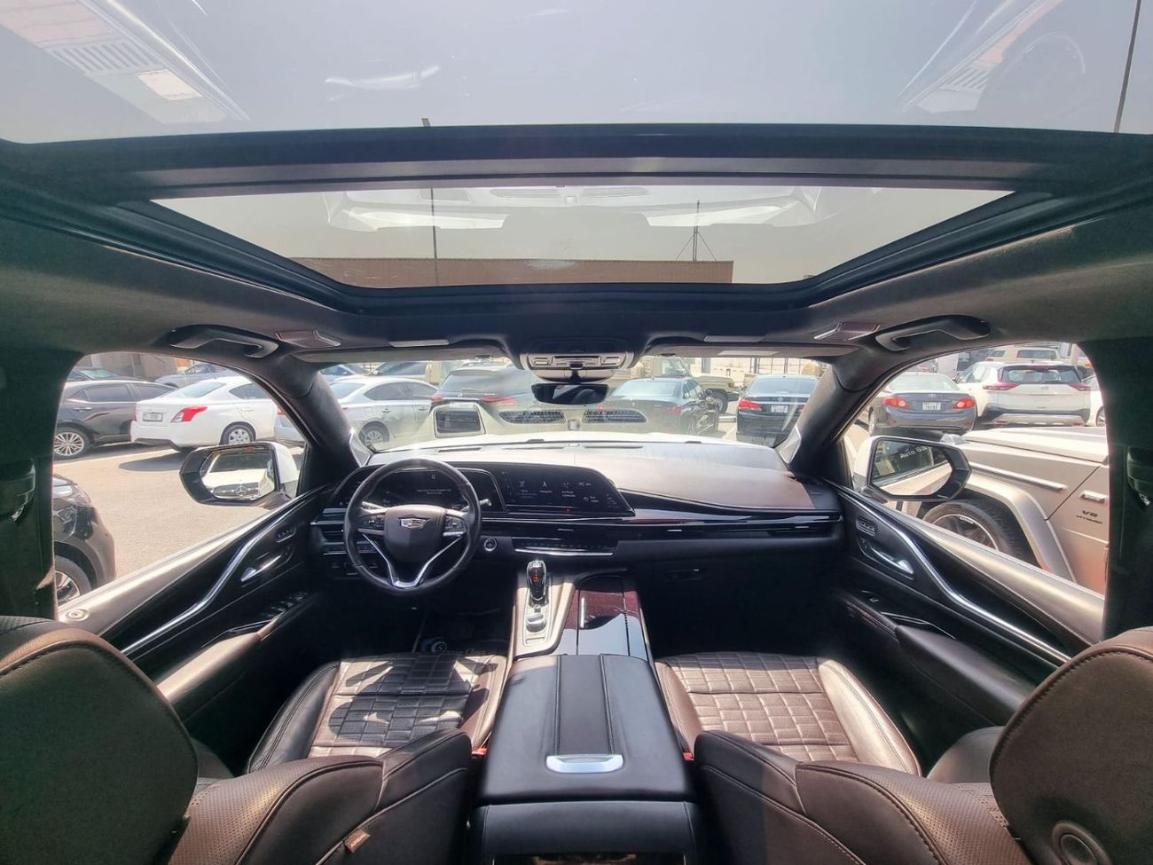 كاديلاك إسكالاد Premium Luxury Platinum 6.2L 4WD