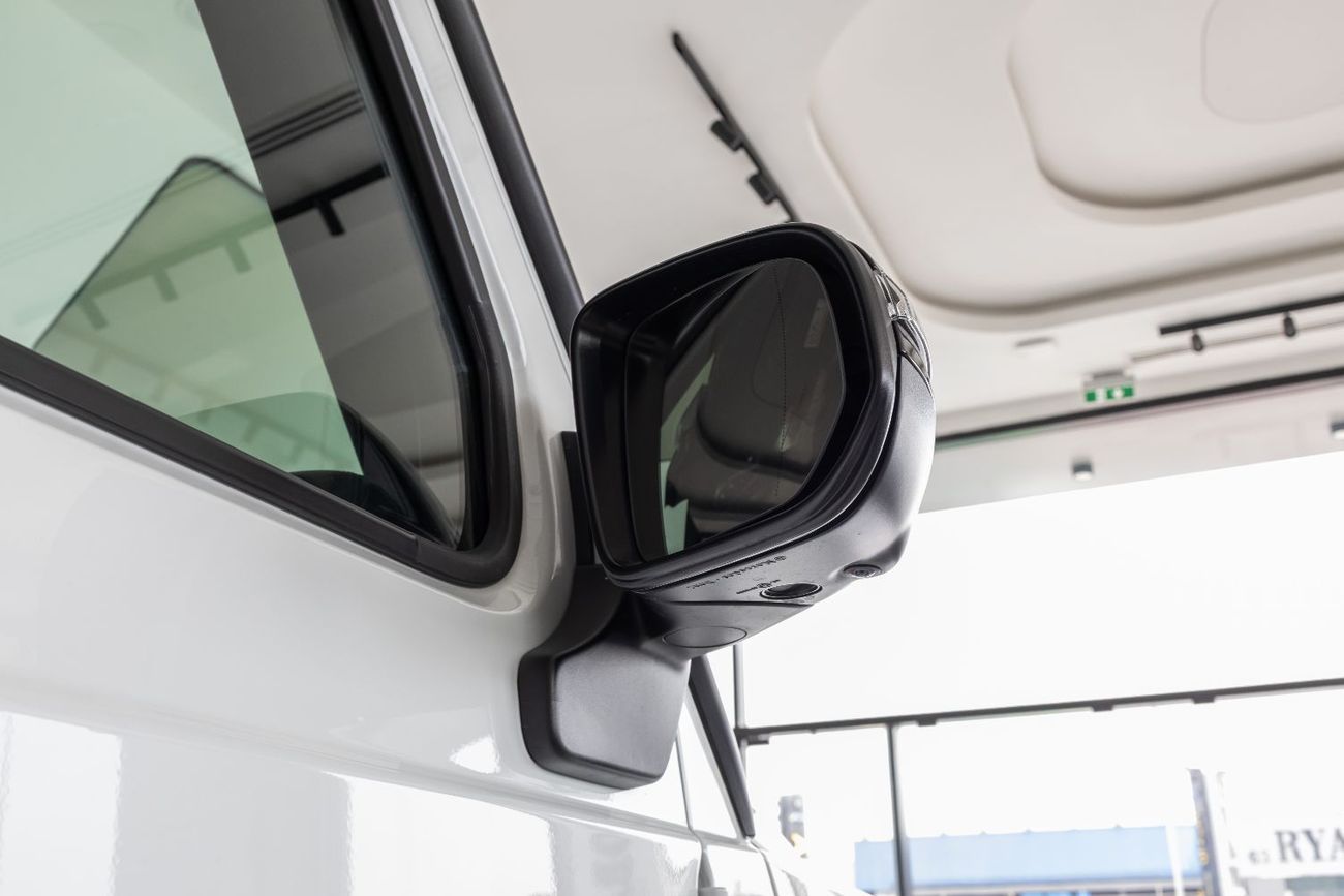 مرسيدس بنز G 63 AMG Mercedes G63-Carbon Fiber-Fully Loaded-Rear Entertainment Screens 2024-2 Years Gargash Auto Warranty