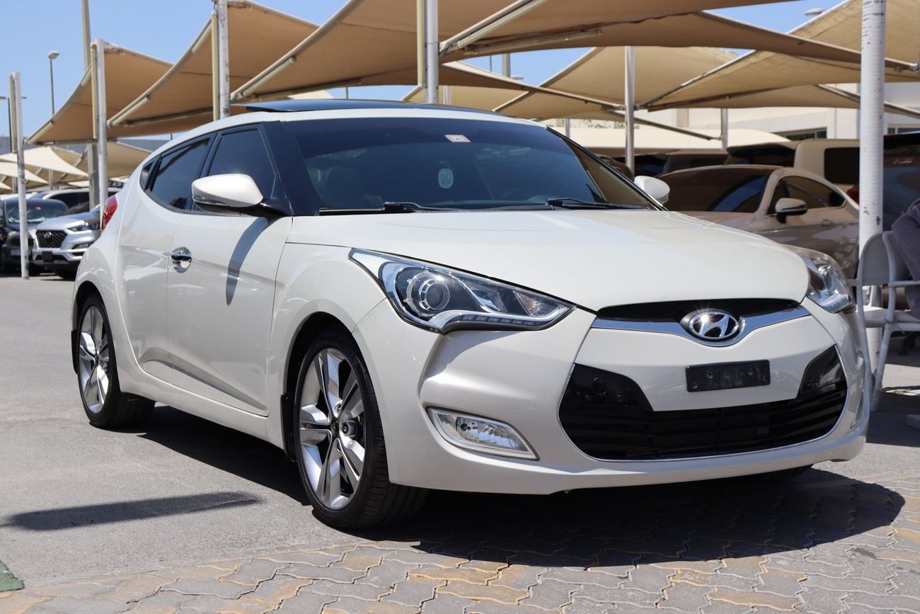 هيونداي فيلوستر GLS 1.6L Hyundai Veloster GLS Top 1.6L / 2016 / GCC / Free Accident Clean/ Original paint