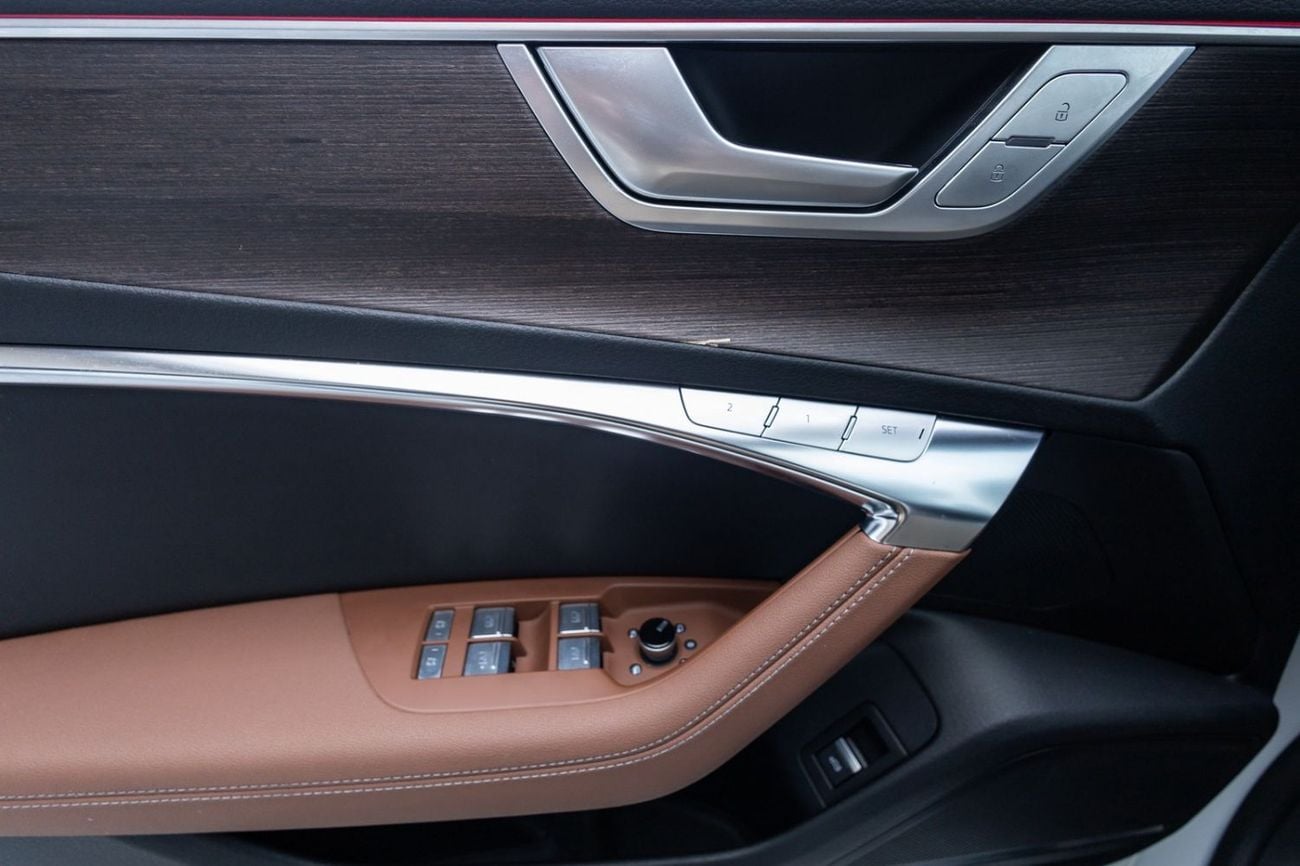 أودي A7 45 TFSI S-Line 2.0L