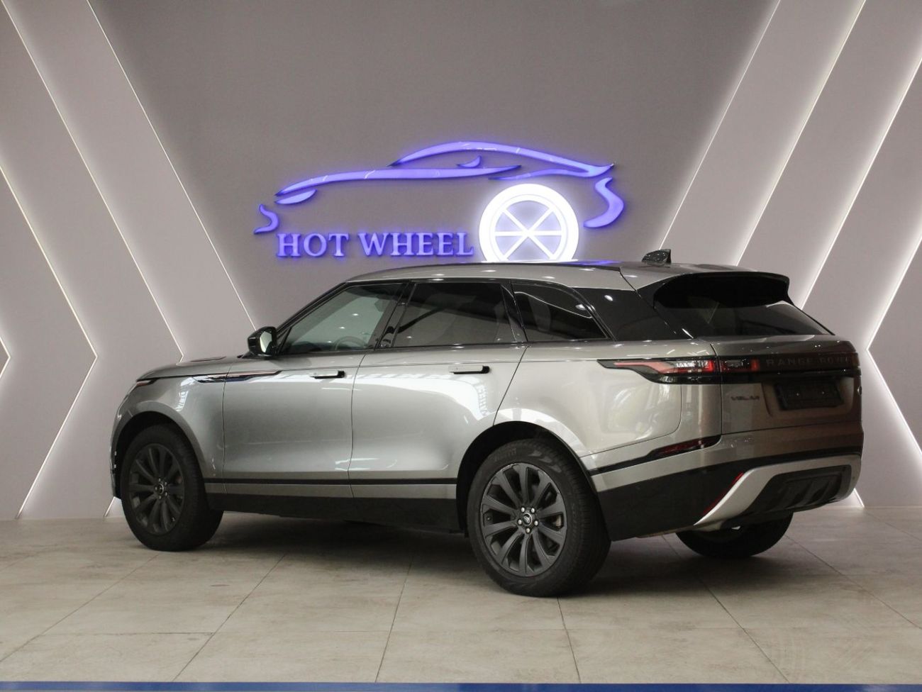 Land Rover Range Rover Velar | R-Dynamic | V4