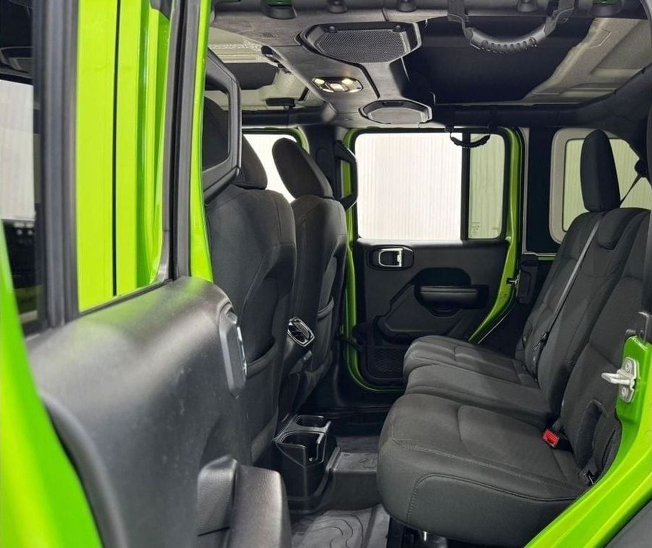 جيب واجونير 2019 Jeep Wrangler Sport, 1 Year Warranty +SP, Full Agency Service History, GCC