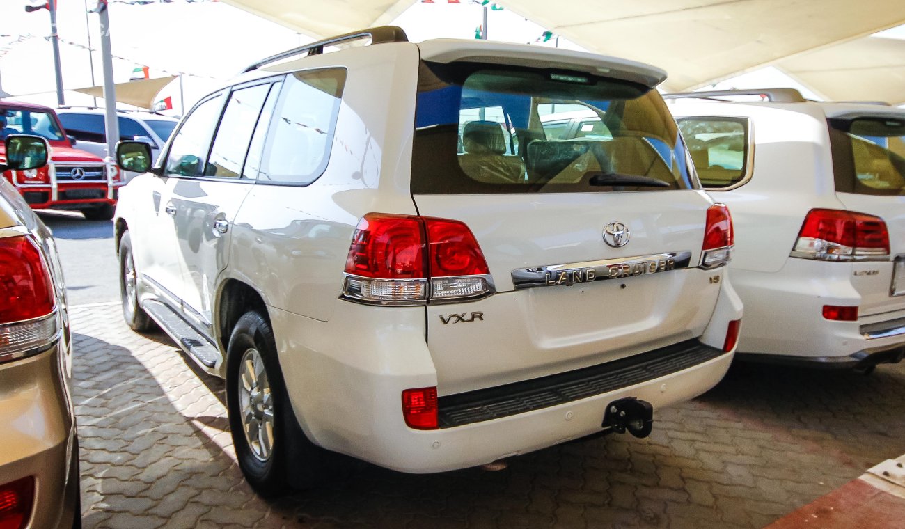 Toyota Land Cruiser VXR