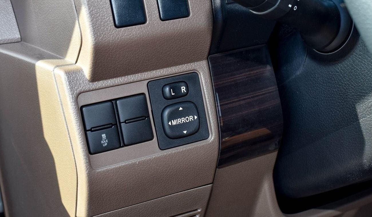 Toyota Land Cruiser Pick Up 2.8L Diesel Auto Transmission