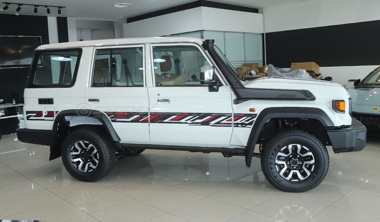 Toyota Land Cruiser 70 LC76 LX 4.0L Petrol 4WD 6-Speed Automatic . 2026 Model . For Export