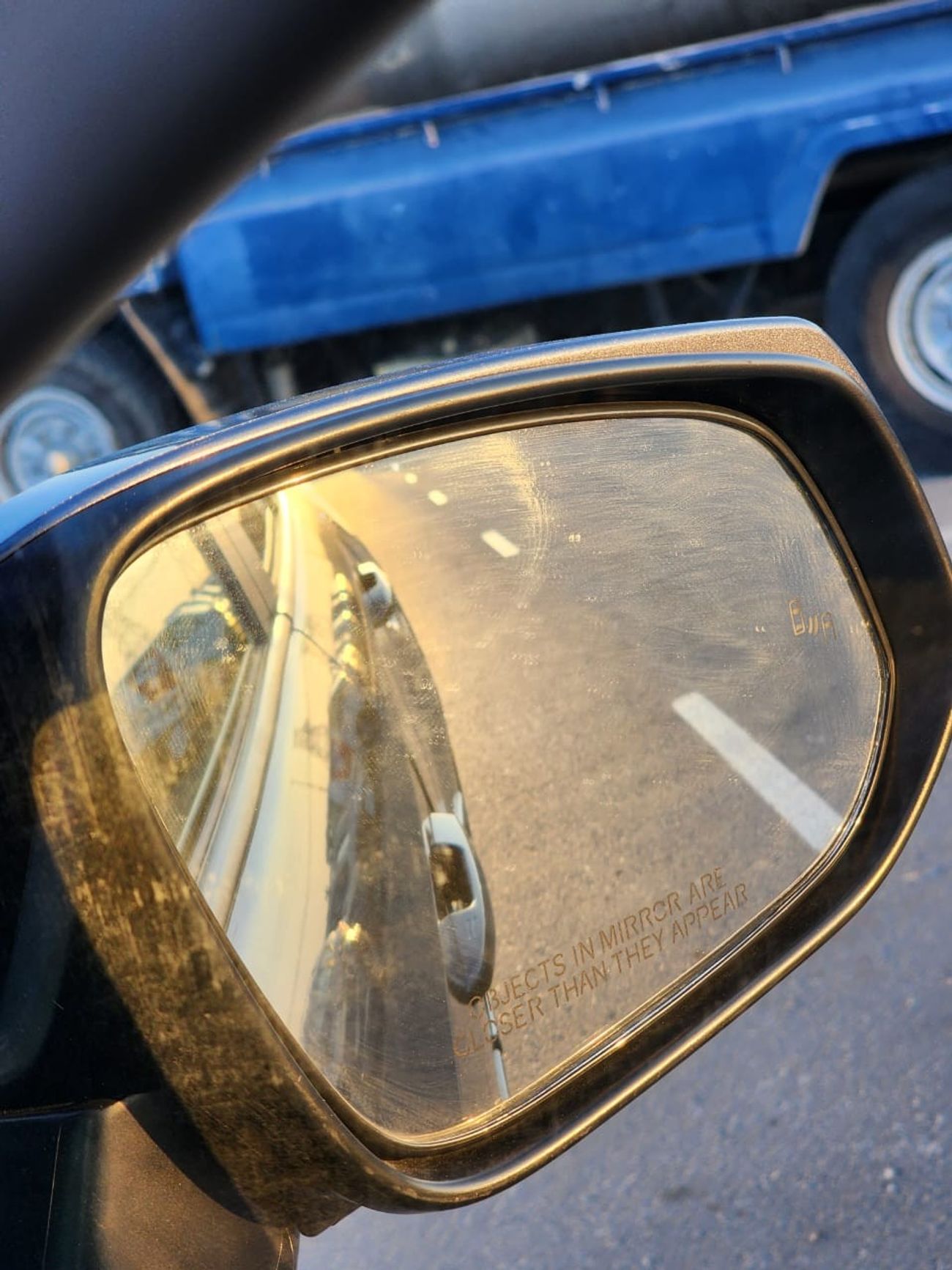 Toyota RAV4 RAV4 XLE HYBRID