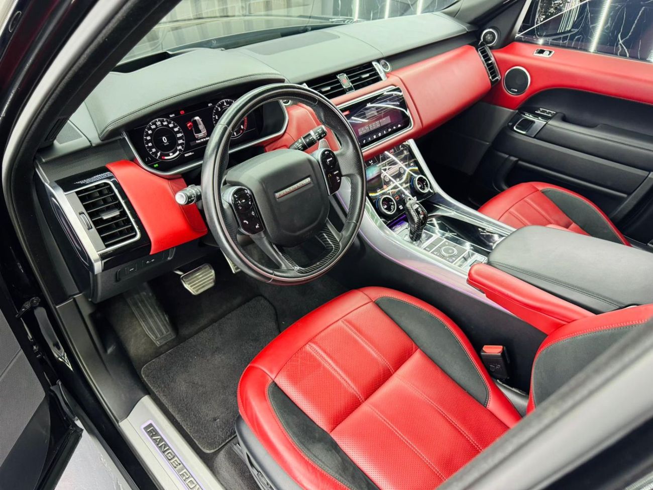 لاند روفر رينج روفر سبورت HSE Dynamic 3.0L 2020 Range Rover Sport HSE Dynamic, Warranty, Excellent Condition, GCC