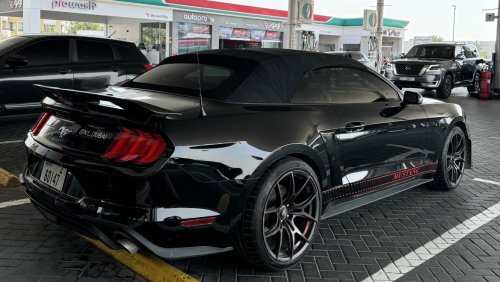 Ford Mustang 2.3L EcoBoost Fastback A/T