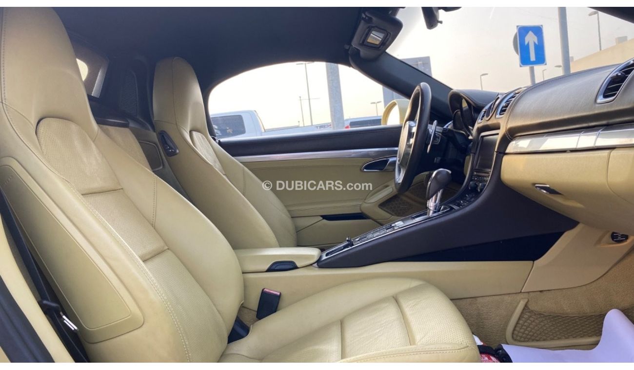 Porsche 718 Boxster GCC without accident