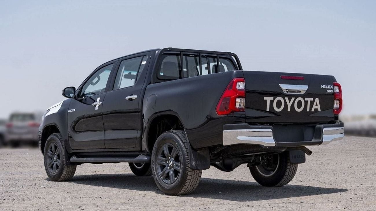 تويوتا هيلوكس Toyota Hilux 2.4L Diesel AT 4x4 Full Option 2025