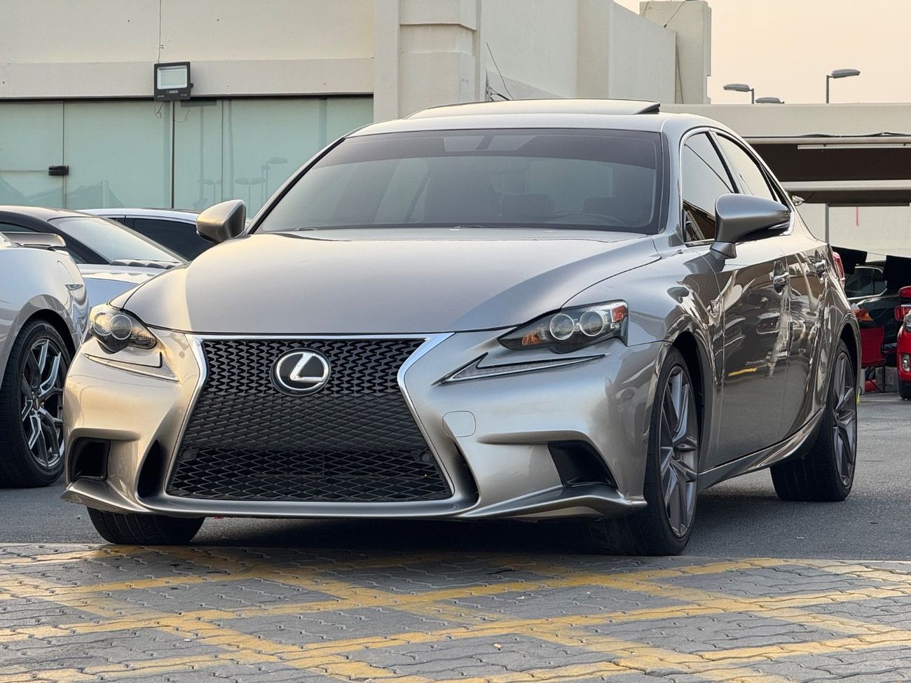 لكزس IS200t F Sport 2.0L