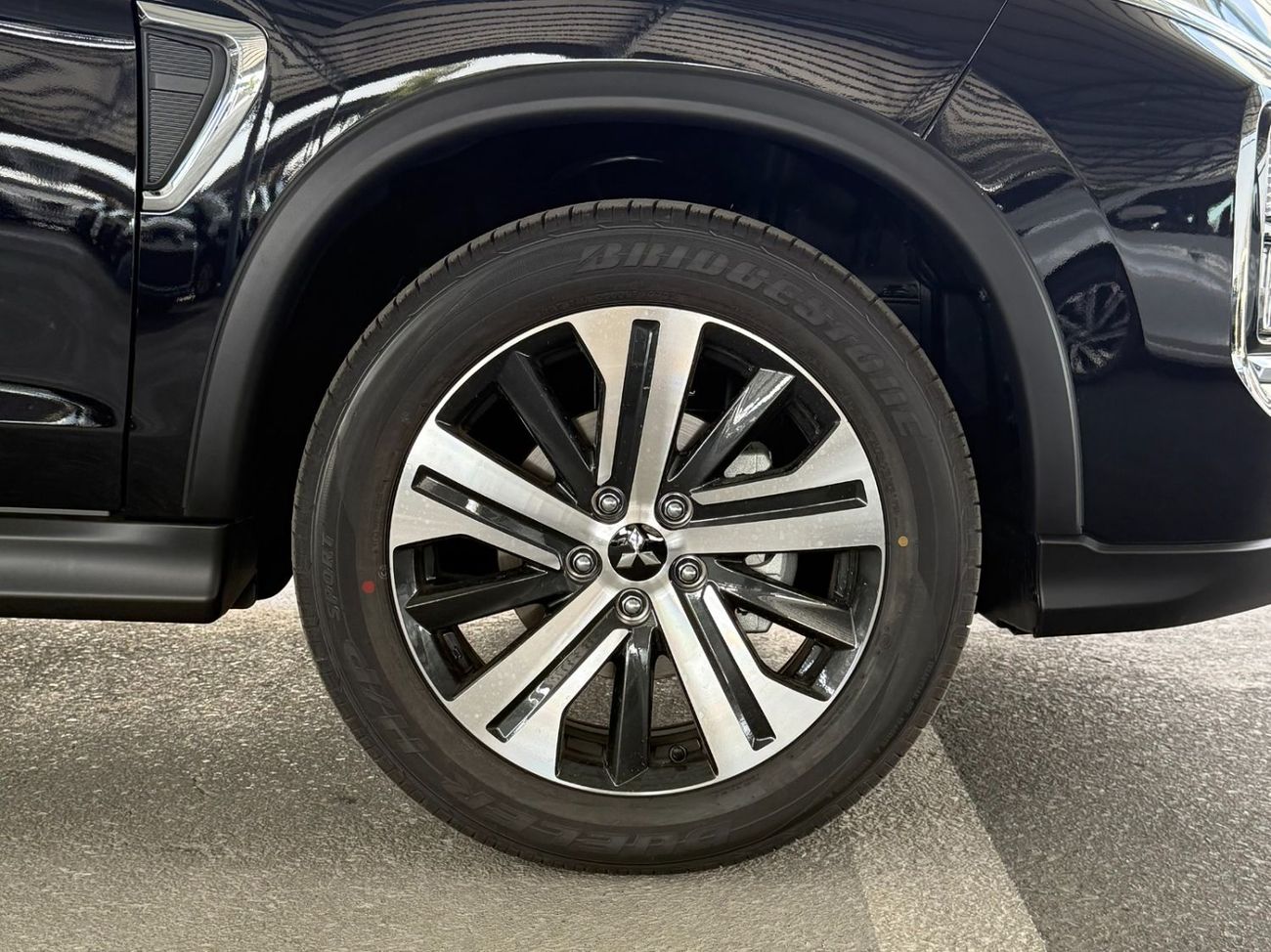 Mitsubishi ASX ASX LUXURY 2.0 4WD **EXPORT ONLY**التصدير فقط خارج الخليج***