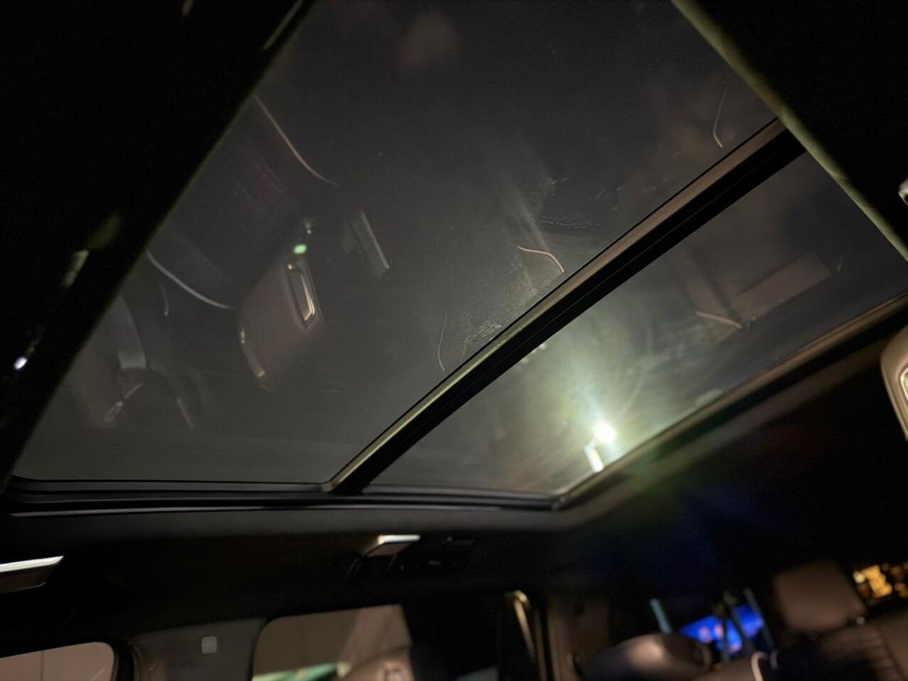 كاديلاك إسكالاد Premium Luxury Platinum 6.2L 4WD