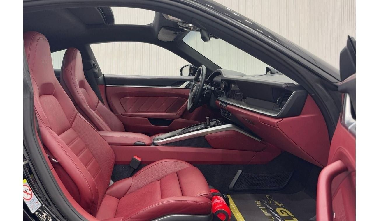 Porsche 911 Turbo 3.8L (575 HP) Coupe 2021 Porsche 911 Turbo, Jan 2026 Porsche Warranty, Carbon Fiber Package. L