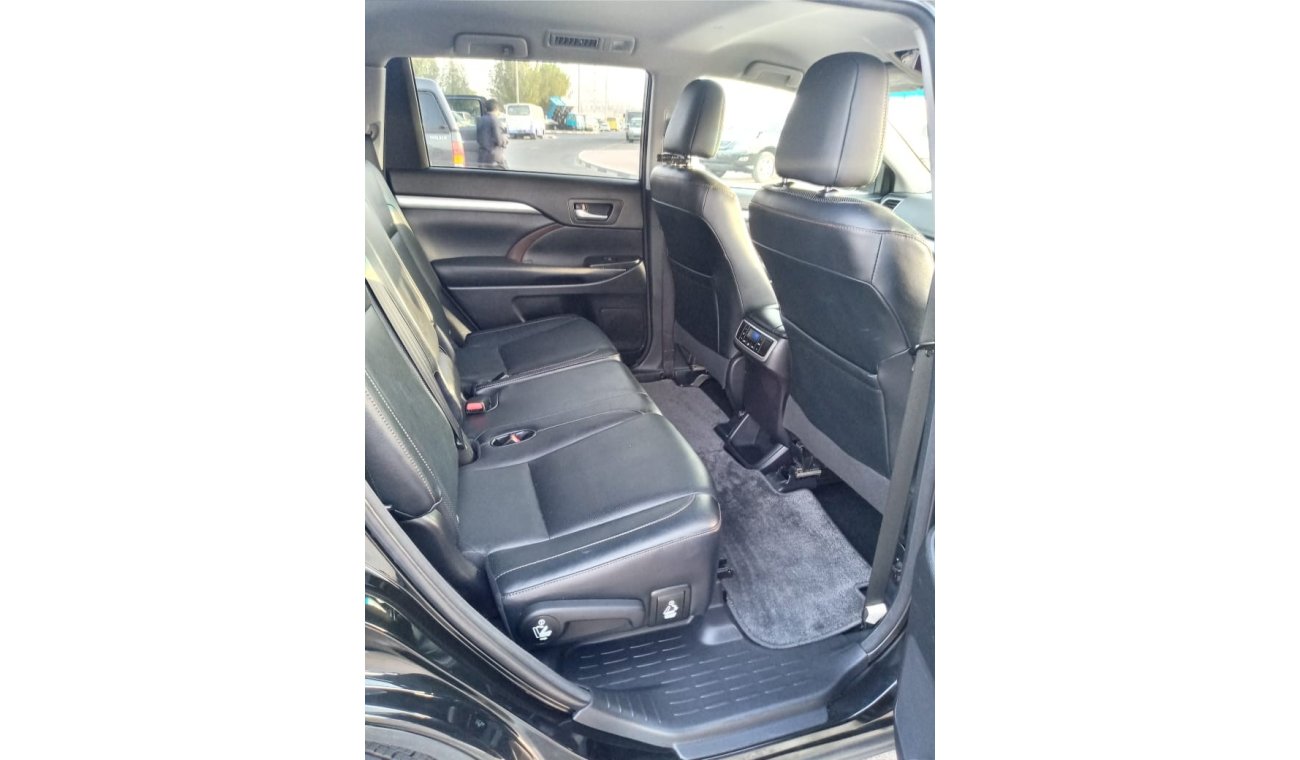 تويوتا كلوجير TOYOTA KLUGER 2014 MODEL COLOUR BLACK GOOD CONDITION ONLY FOR EXPORT