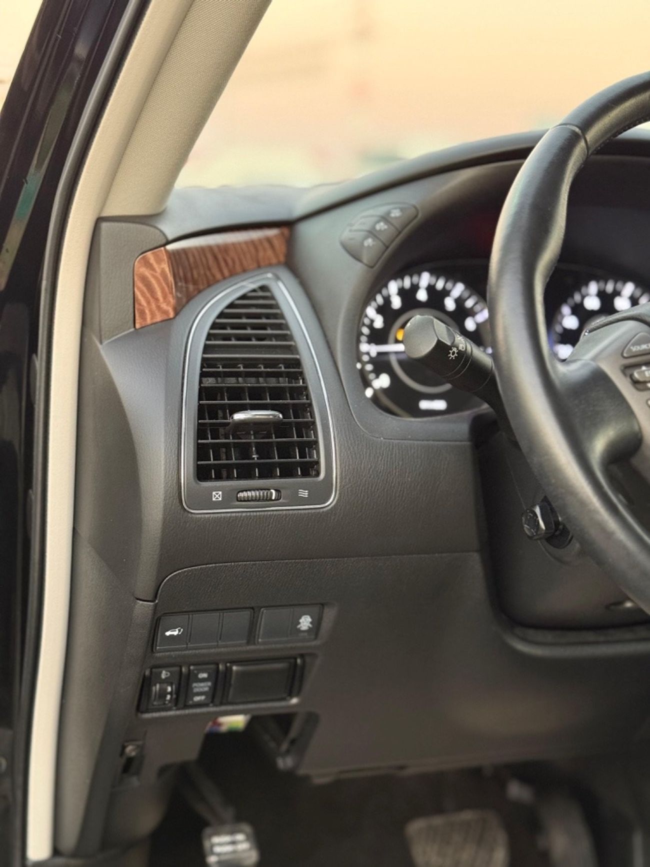 نيسان أرمادا Nissan Armada 4WD SV