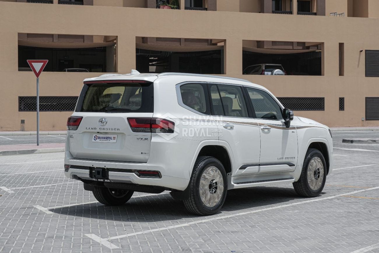 تويوتا لاند كروزر LC300 VXR-FULL OPTION 3.5L HEV 457TT AT | 7-SEATS | JBL | 360 CAMERA | SOFT DOOR CLOSING| 2026MY