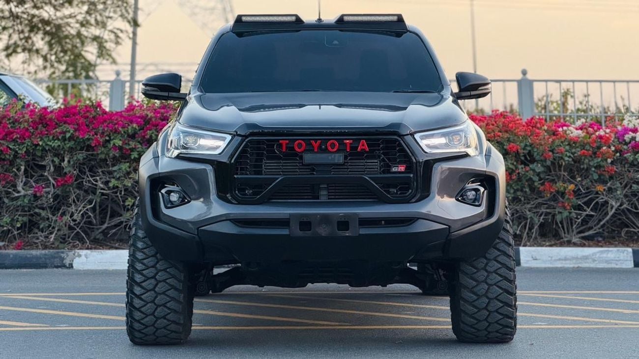 Toyota Hilux Special suspension+off-road tires GR Kitt