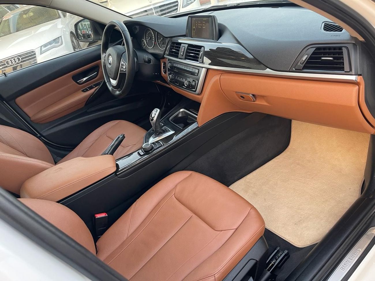 BMW 328i Exclusive BMW 328i _GCC_2015_Excellent Condition _Full option