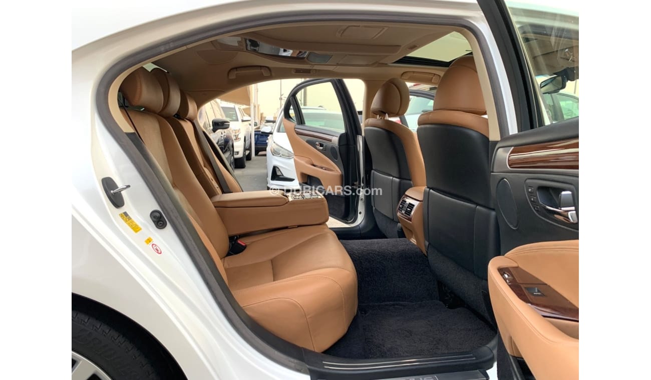 لكزس LS 460 L تيتانيوم
