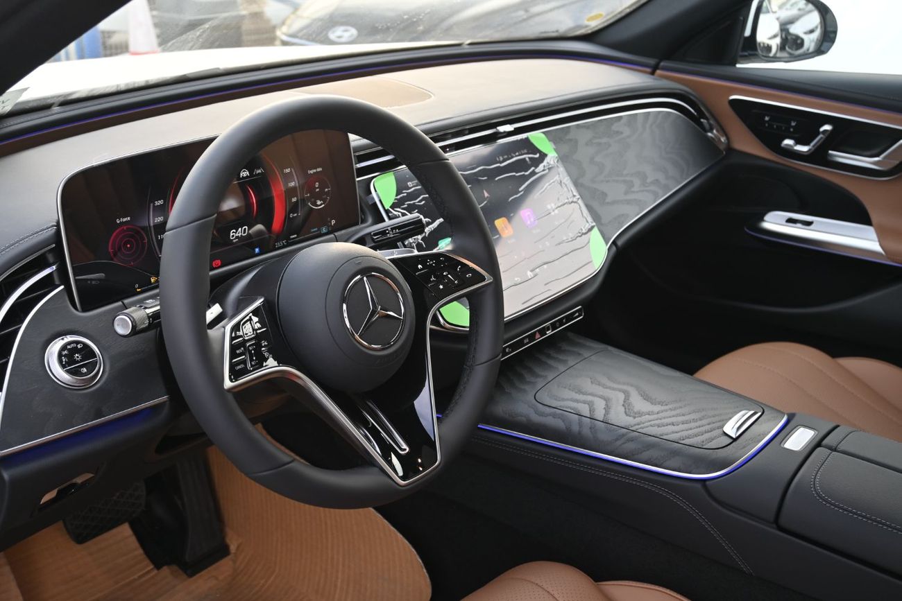 Mercedes-Benz E200 Mercedes-Benz E200 2.0L Turbo + Mild Hybrid Model 2026