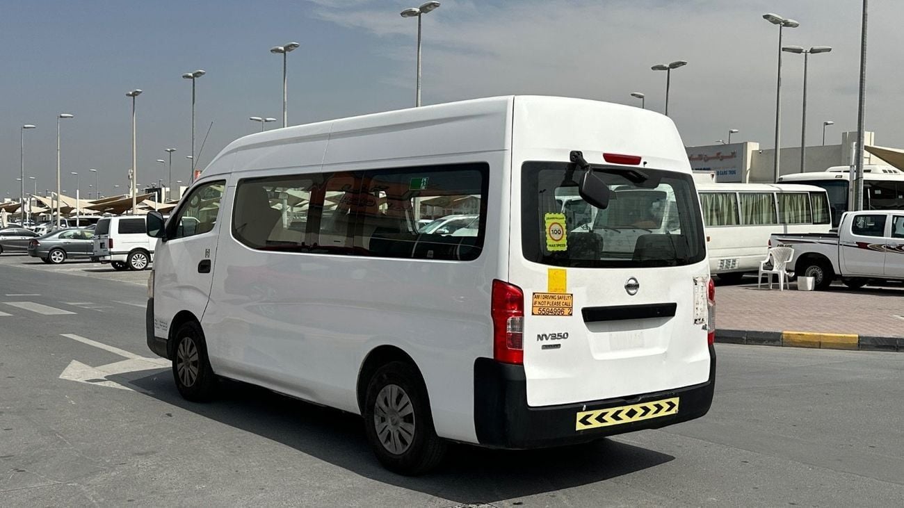 Nissan Urvan STD Microbus 13-Seater Manual (5-Door)