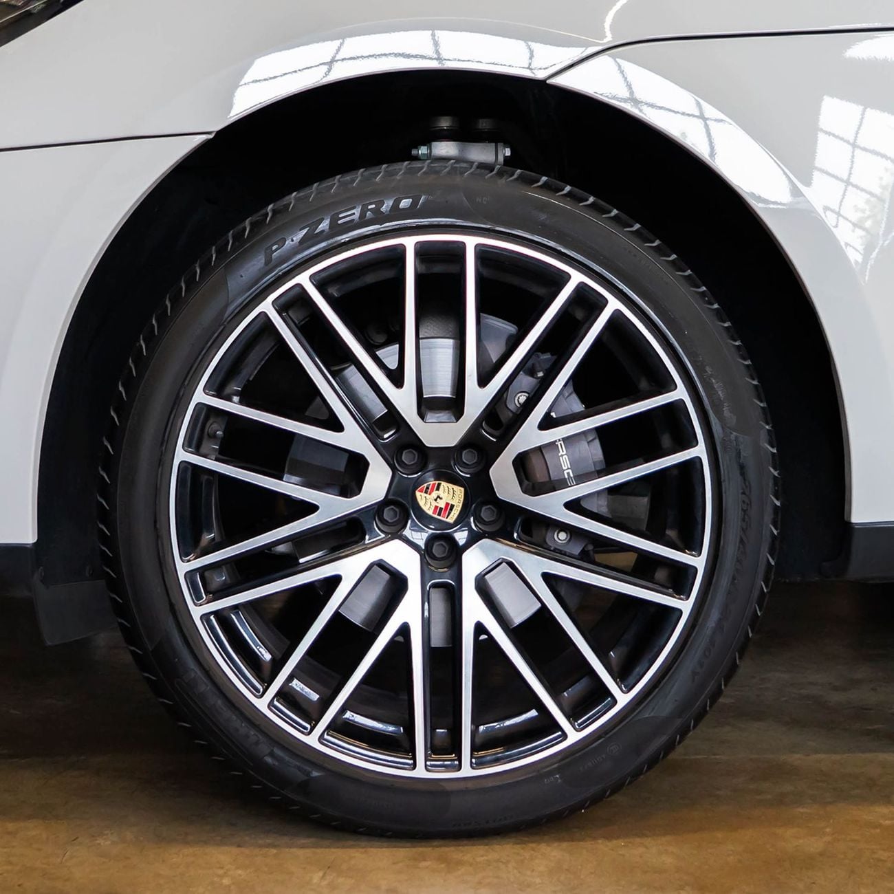 Porsche Macan STD AED 4,024 P.M • 0% Downpayment •  Porsche Macan • 1 Year Warranty
