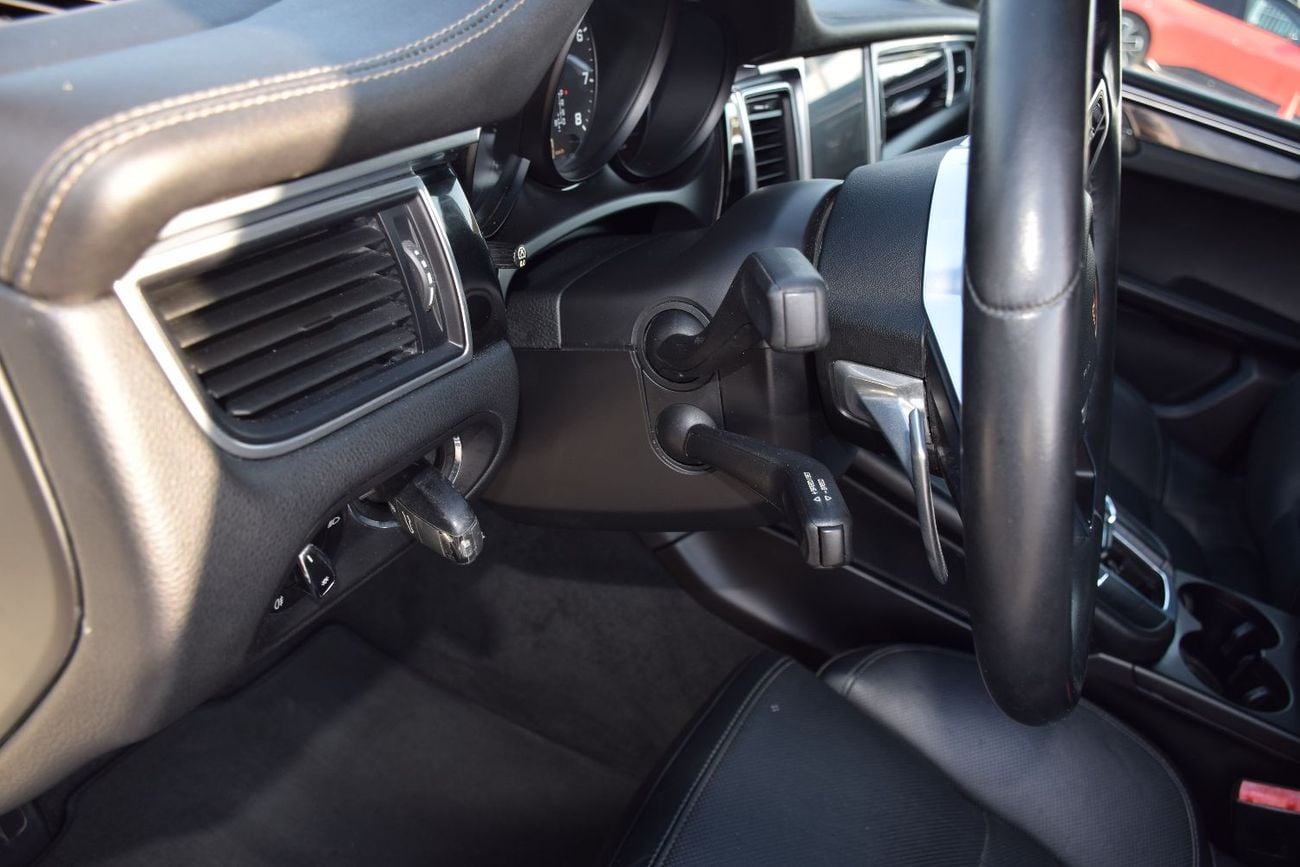 Porsche Macan Porsche Macan gts 3.0L 6 cylinder twin turbo