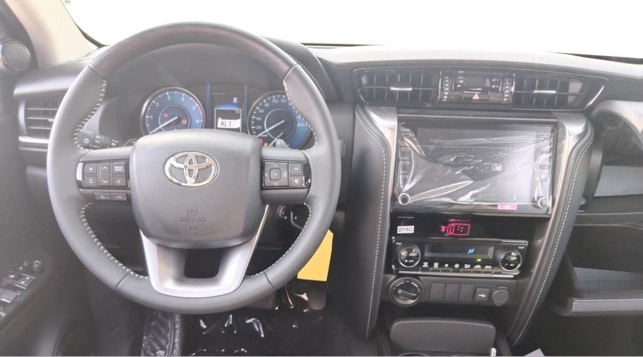 تويوتا فورتونر 2.4L DIESEL A/T HIGH SPEC (ONLY EXPORT TO AFRICA)