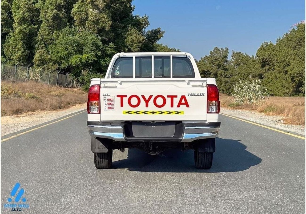 Toyota Hilux GL 2.7L Double Cab Utility 4WD Petrol / Well Maintained / Excellent Condition / GCC