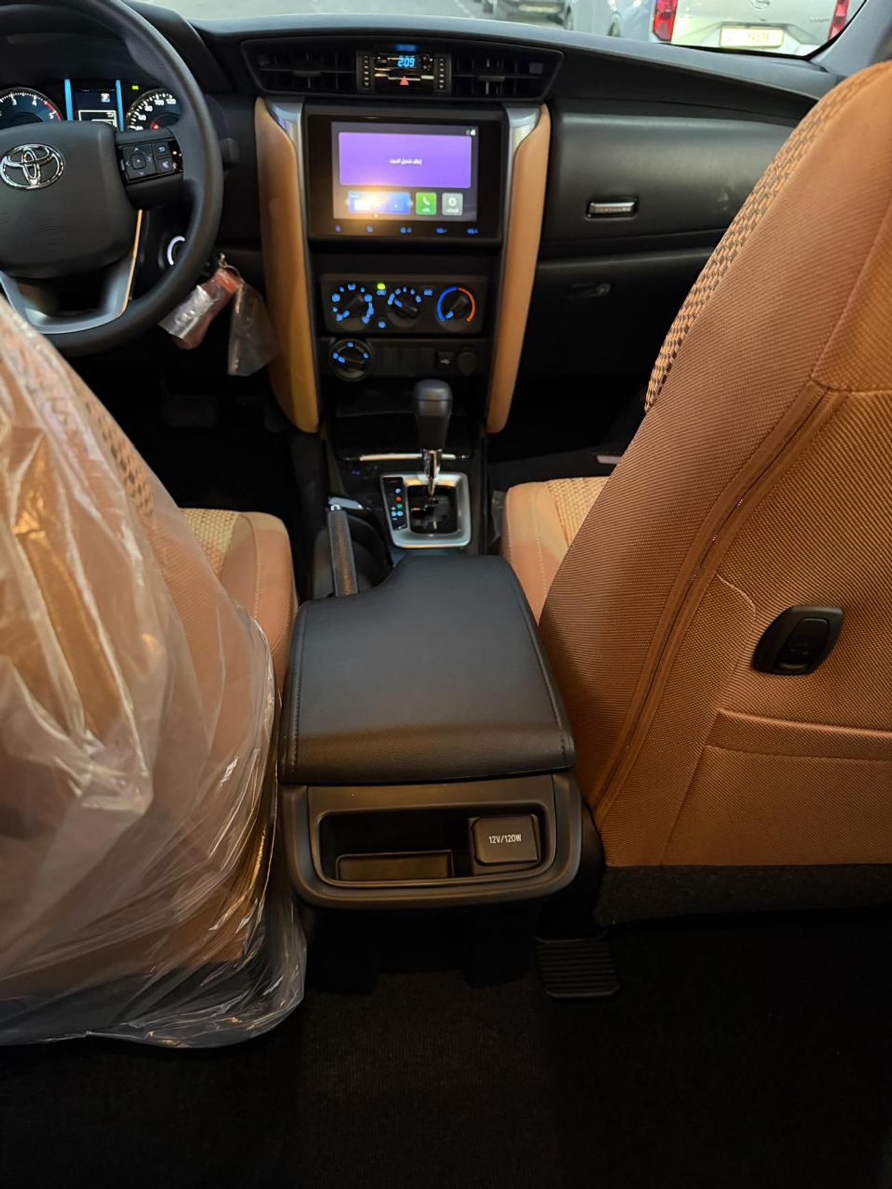 تويوتا فورتونر 2.4L DIESEL AUTOMATIC TRANSMISSION ( FOR RE-EXPORT ONLY )