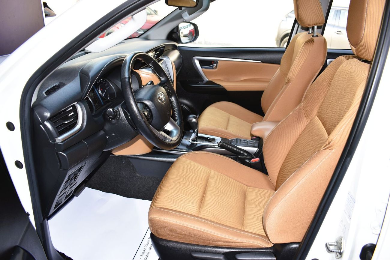 Toyota Fortuner GXR 4.0L (278 HP)