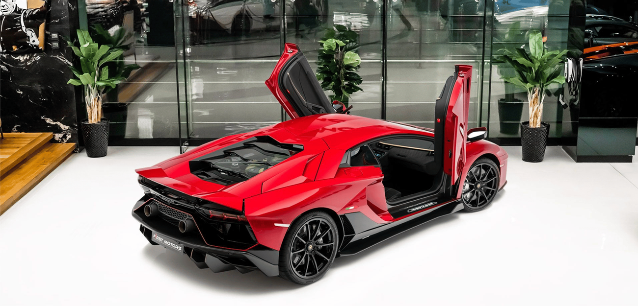 لامبورغيني أفينتادور 6.5L V-12 Naturally Aspirated Engine