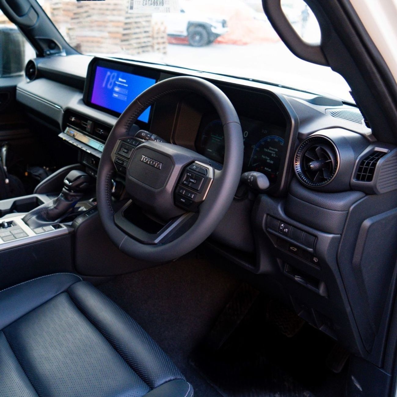 تويوتا برادو Turbo | 2.8L | Diesel |  Luxury |