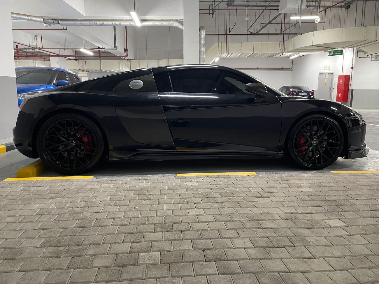 أودي R8 V10 RWD 5.2L (540 HP)