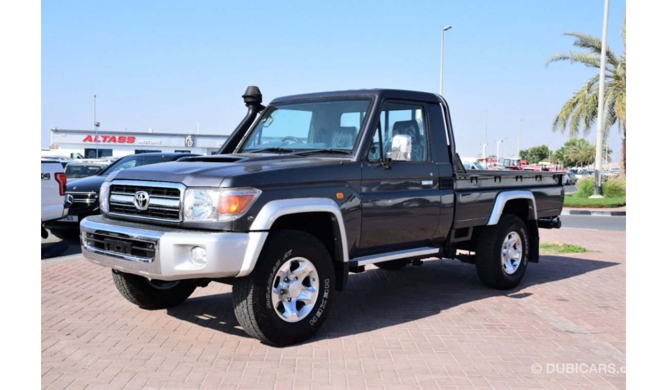 Toyota Land Cruiser Pick Up