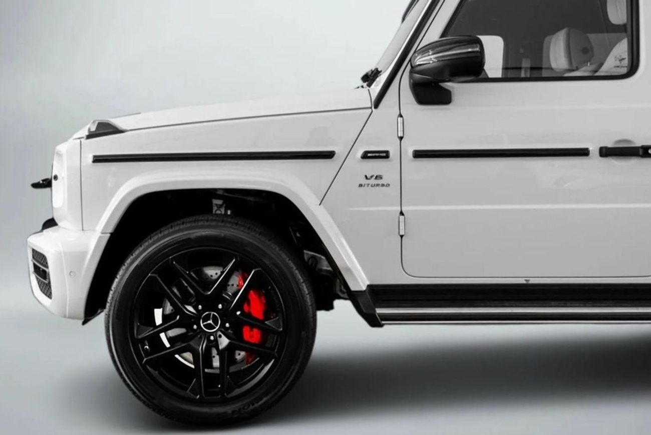 Mercedes-Benz G 63 AMG Mercedes Service History / Japan spec