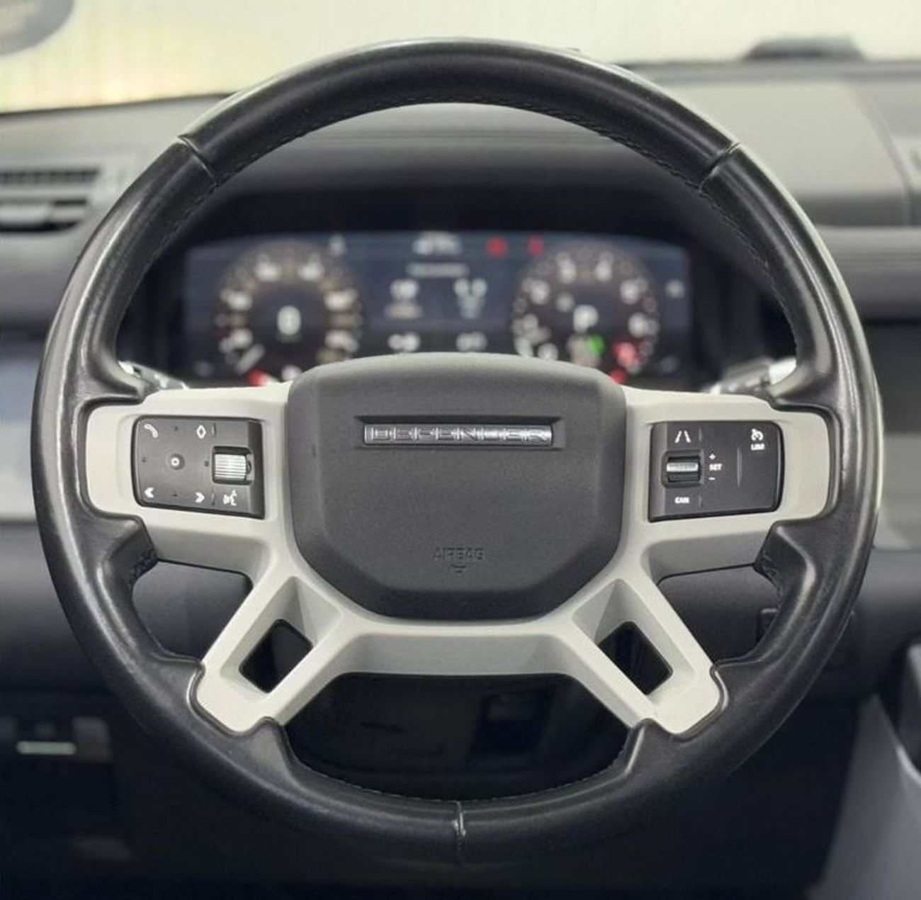 لاند روفر ديفندر 110 S P300 2.0L 2021 Land Rover Defender P300 S 110, Feb 2026 Land Rover Warranty, GCC