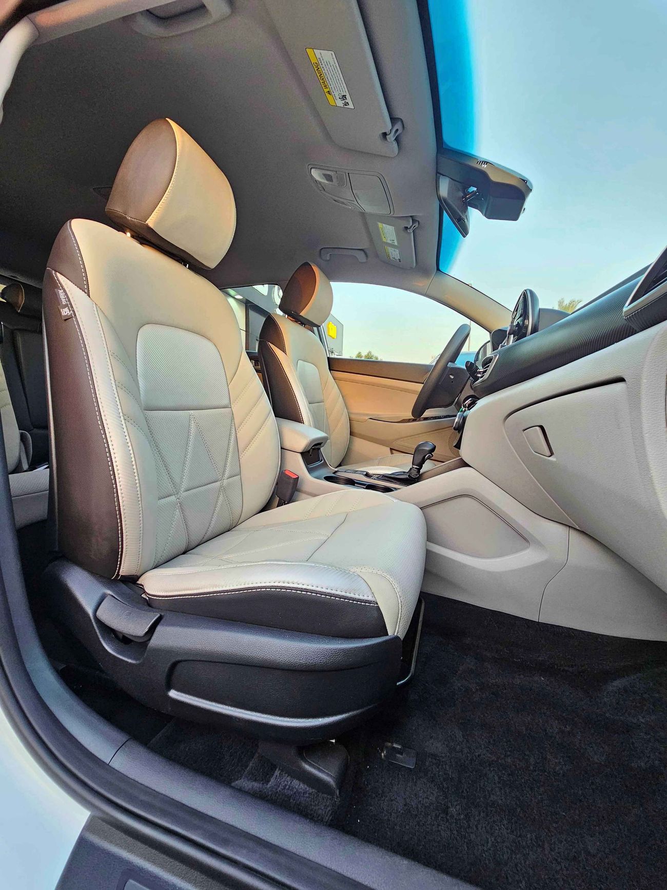 هيونداي توسون SE/ LANE ASSIST/ E BRAKE/ RADAR/ LEATHER/ 2 KEYS/ LOW MIELAGE/ ORG AIRBAG/ 682 MONTHLY/ LOT# 74437