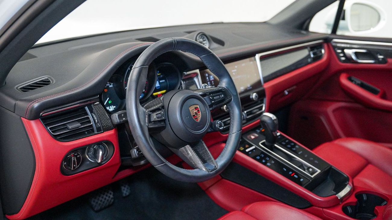 Porsche Macan GTS 2.9L (435 HP) | AED 5,412 PM | Warranty May-2027 | GCC