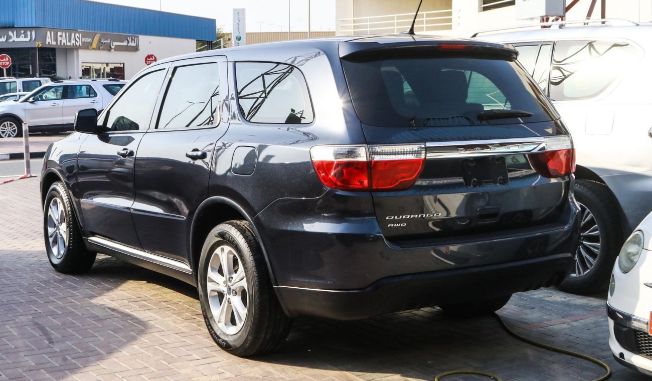 دودج دورانجو V6 AWD GCC 1 year warranty