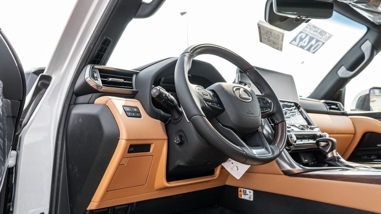 Lexus LX 600 2026 Lexus LX600 Signature 3.5L Petrol AT White-Tan (Wooden Accent)
