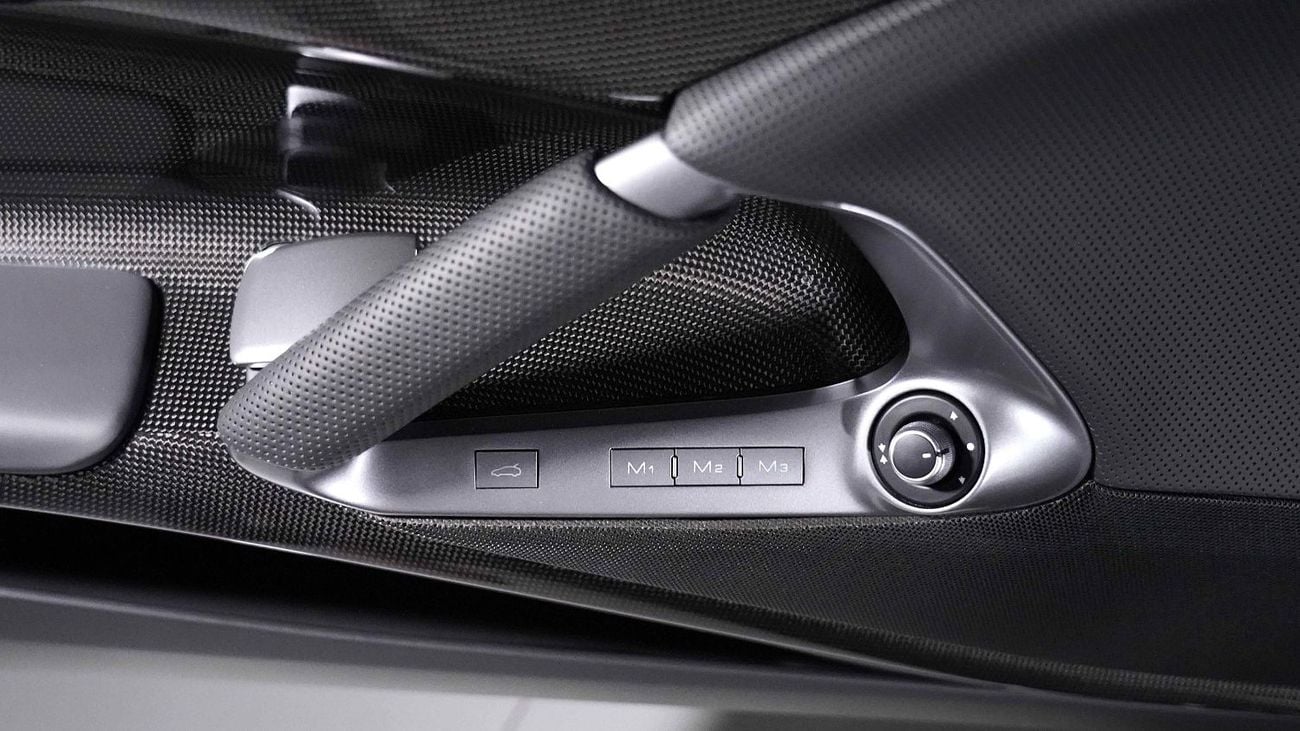 Ferrari-Onyx 812 SUPERFAST | LIMITED OFFER | 8XX | 1 OF 5 | 2022 | 865 HP | 3-YEAR WARRANTY AND SERVICE