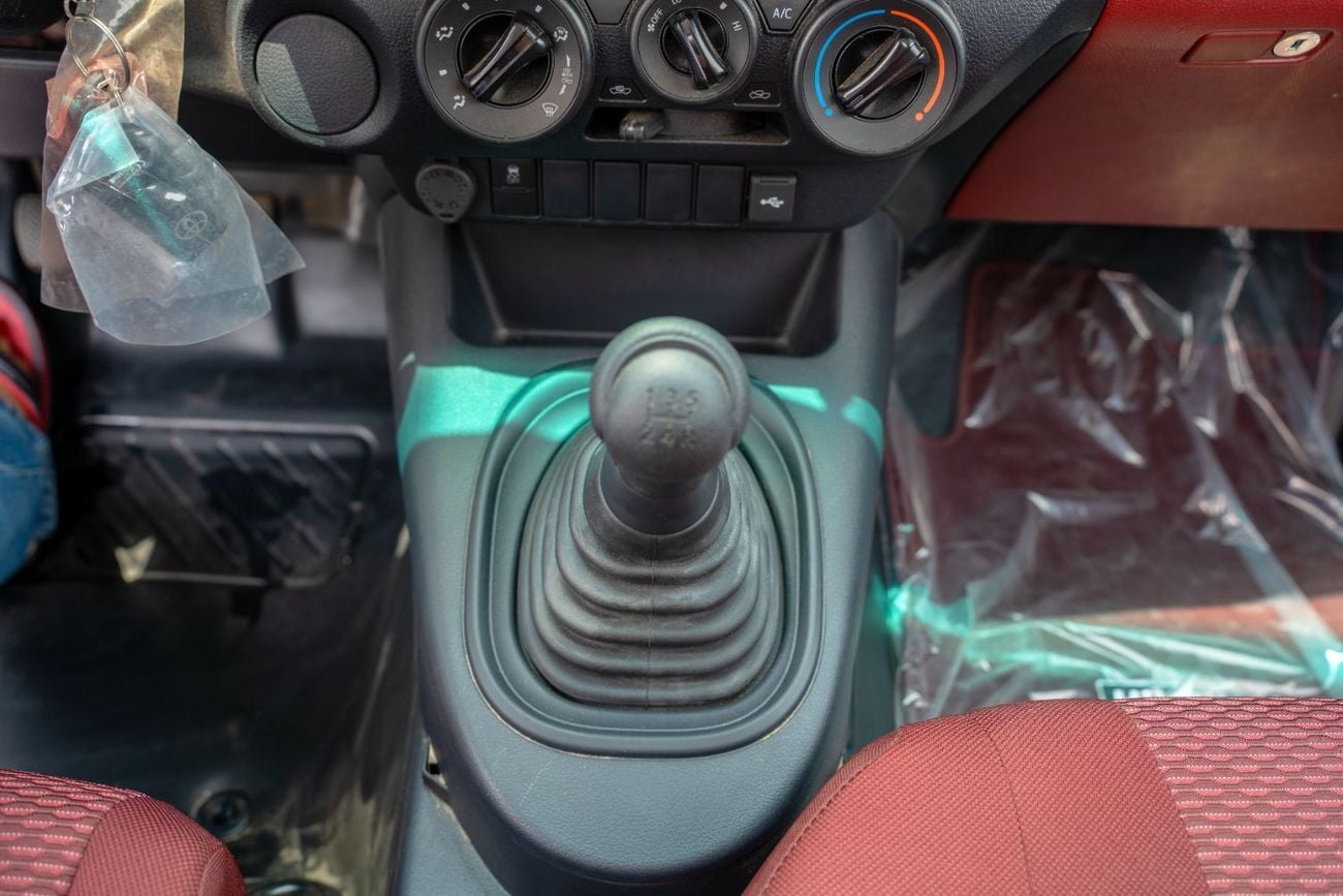 تويوتا هيلوكس Toyota Hilux 2025 2.7L *Petrol