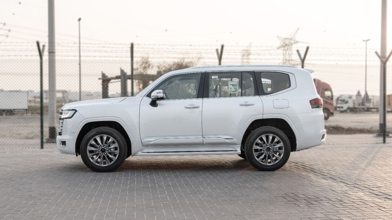 Toyota Land Cruiser 2026 Toyota Land Cruiser VXR 3.5L AT Petrol (Saudi Specs) White