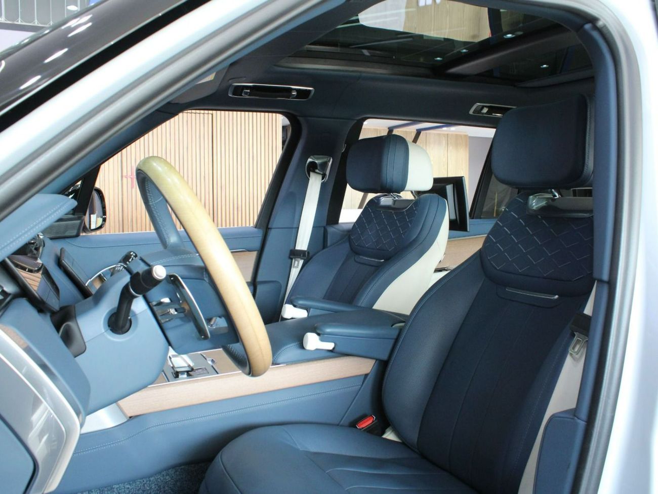 Land Rover Range Rover VOGUE SV | Special Edition