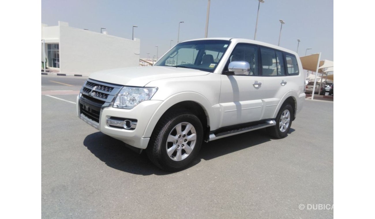 Mitsubishi Pajero Mitsubishi Pajero 2016 gcc full Automatic,,,, very good condition for sale