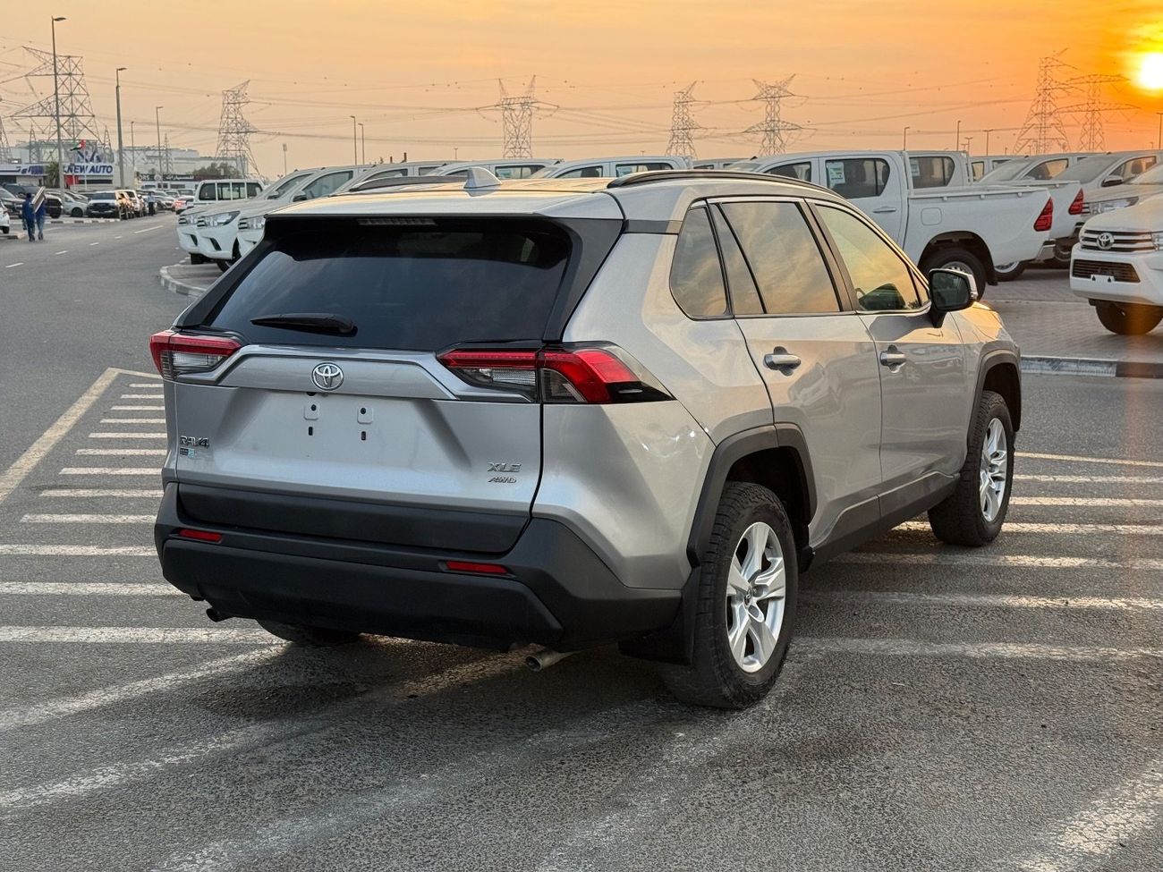 Toyota RAV4 2020 TOYOTA RAV4 XLE 4x4 FULL OPTIONS IMPORTED FROM USA