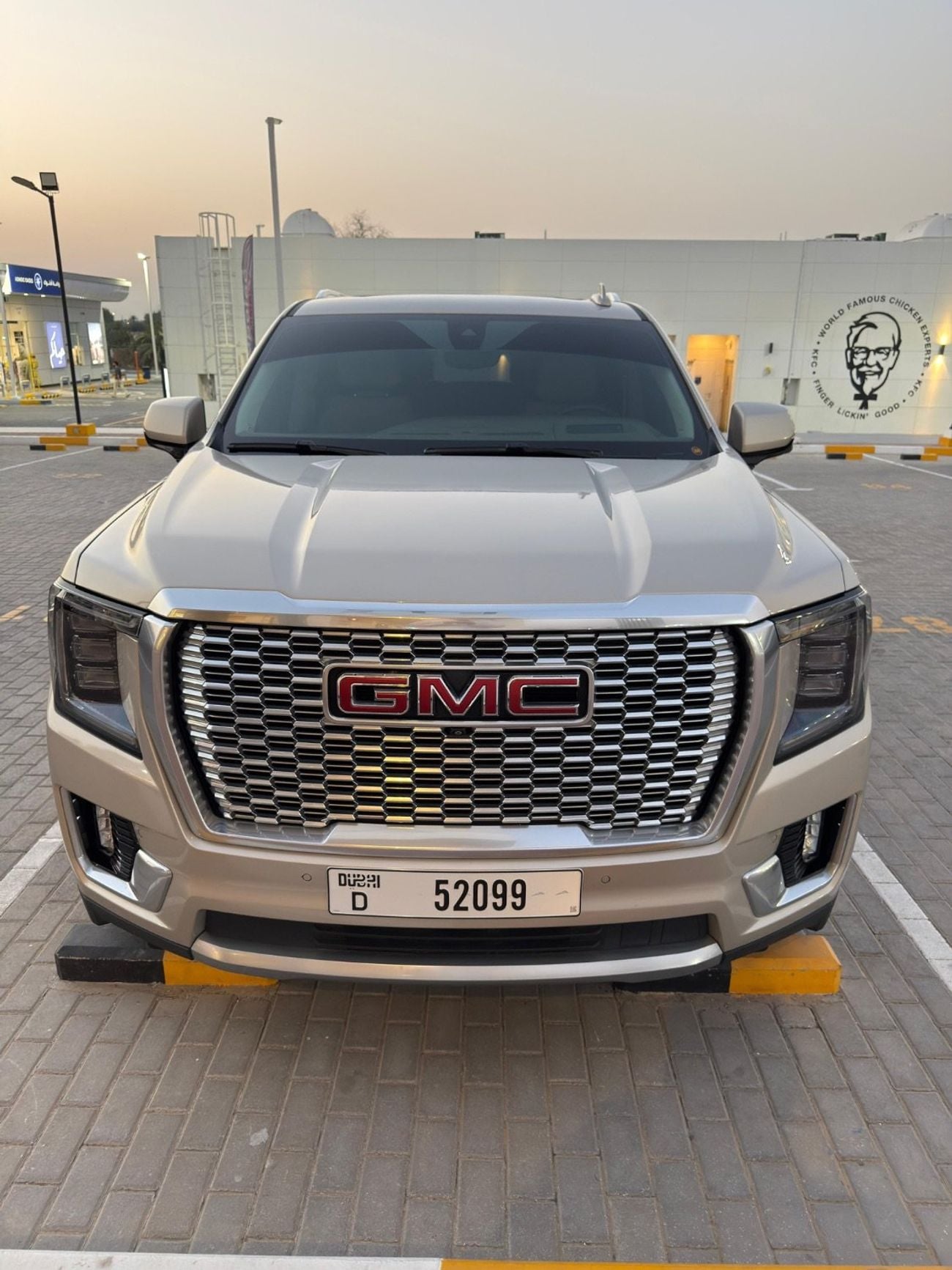 GMC Yukon DENALI