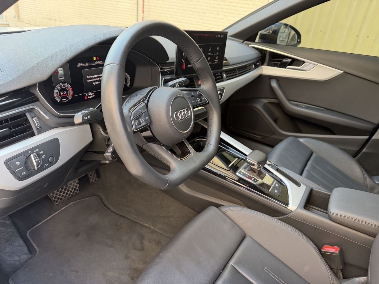 أودي A4 35 TFSI PROGRESS BLACK